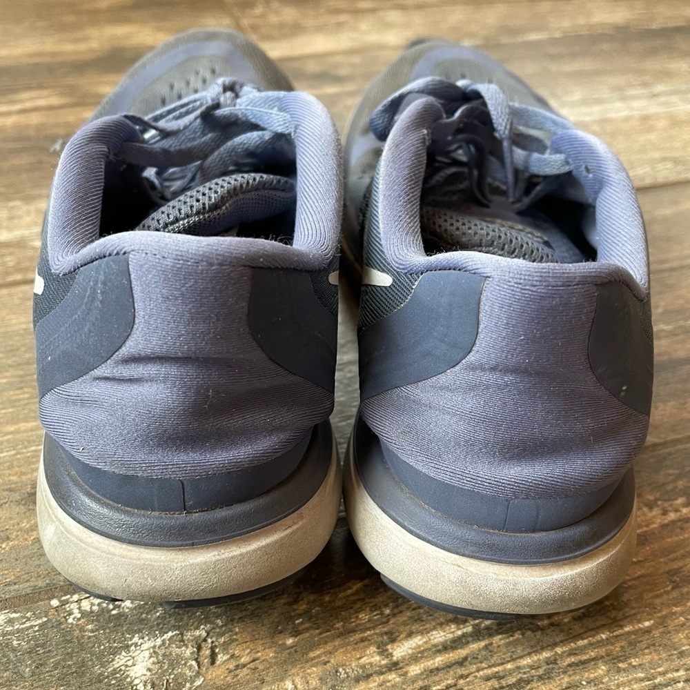 Preloved Nike Flex 2017 Run sneakers women’s size 9.5 - Picture 10 of 16